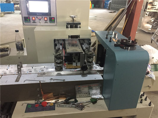 Petite machine horizontale de paquet d'oreiller de bonbon dur à sachet en plastique fournisseur